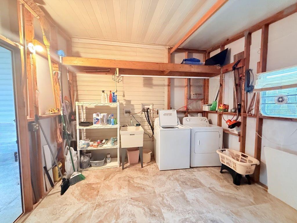 BROADMOOR - Residential