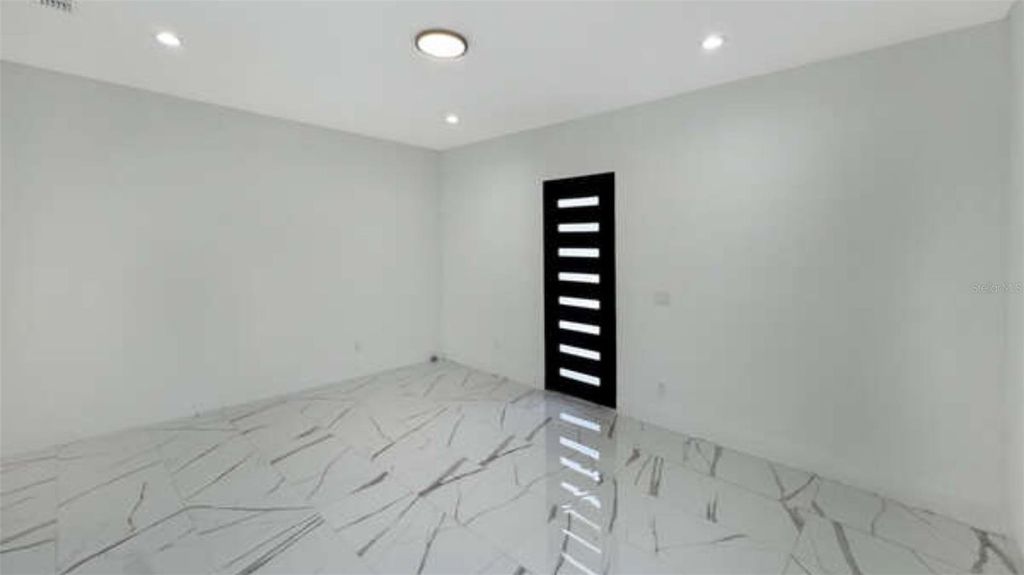 Photo of 27 W 8th Street, Apopka, FL 32703 (MLS # O6365555)