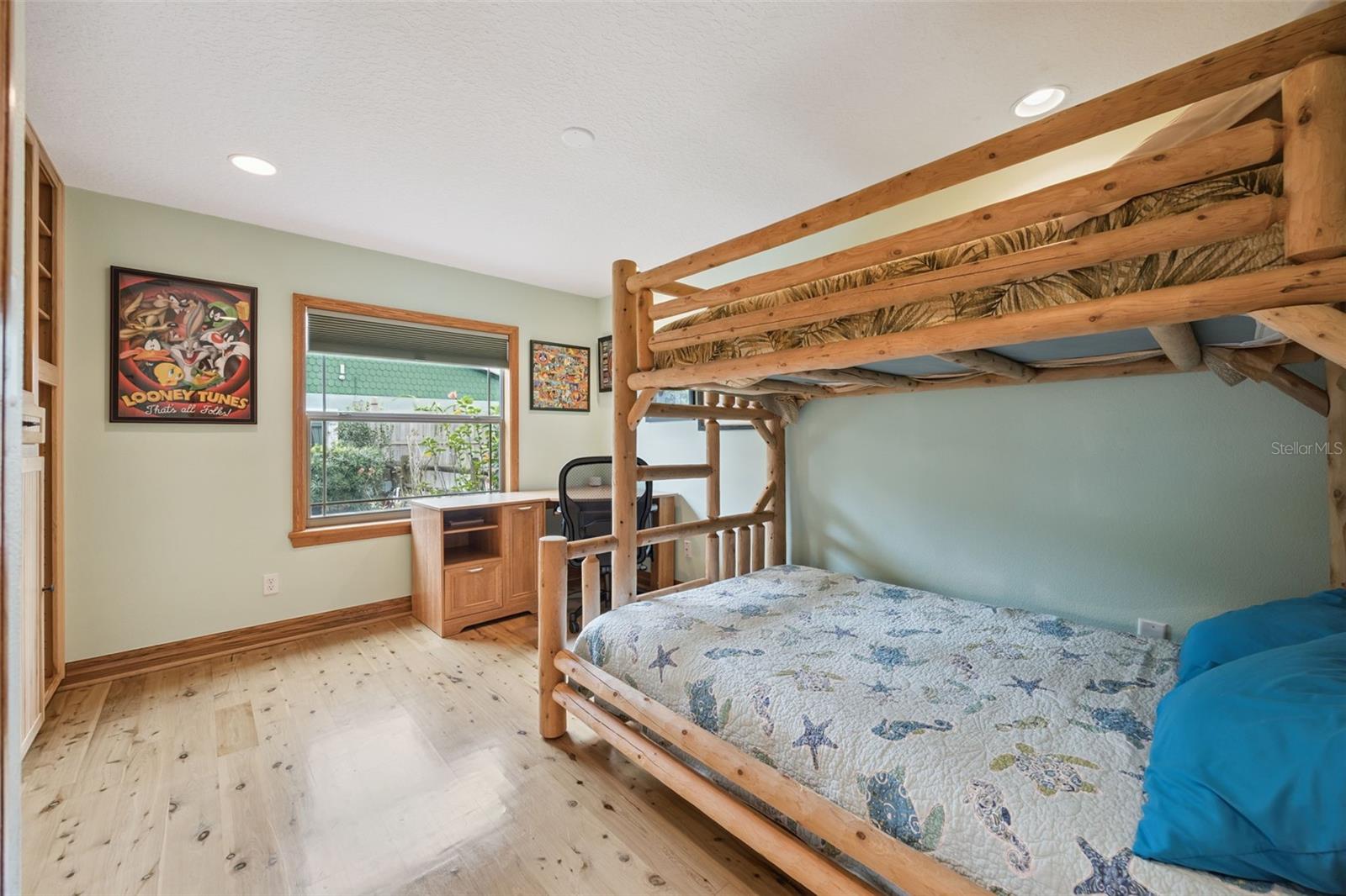 MOUNT PLYMOUTH - Residential