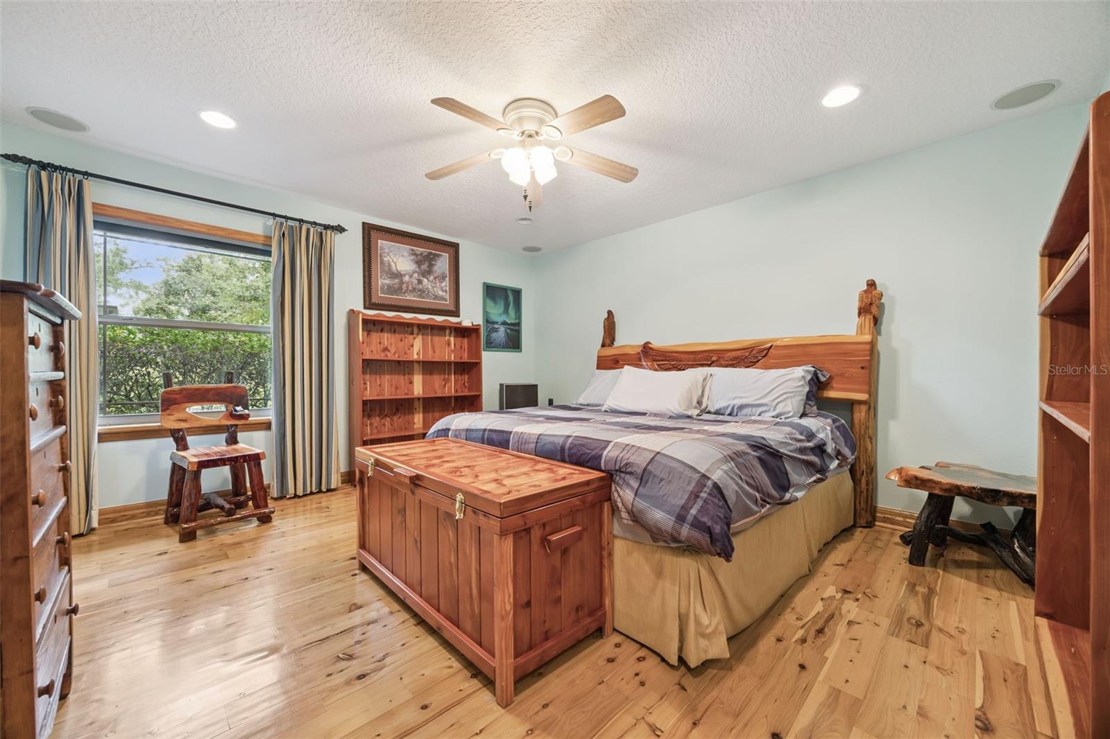 MOUNT PLYMOUTH - Residential