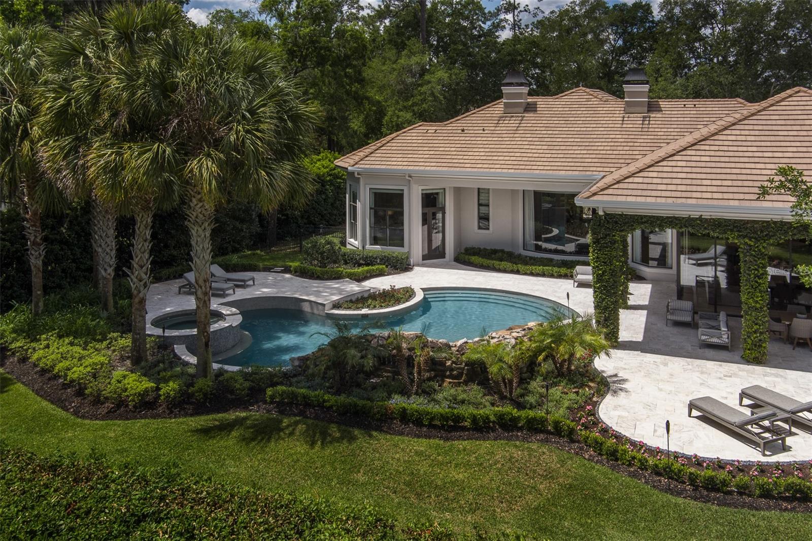 GOLDEN OCALA - Residential