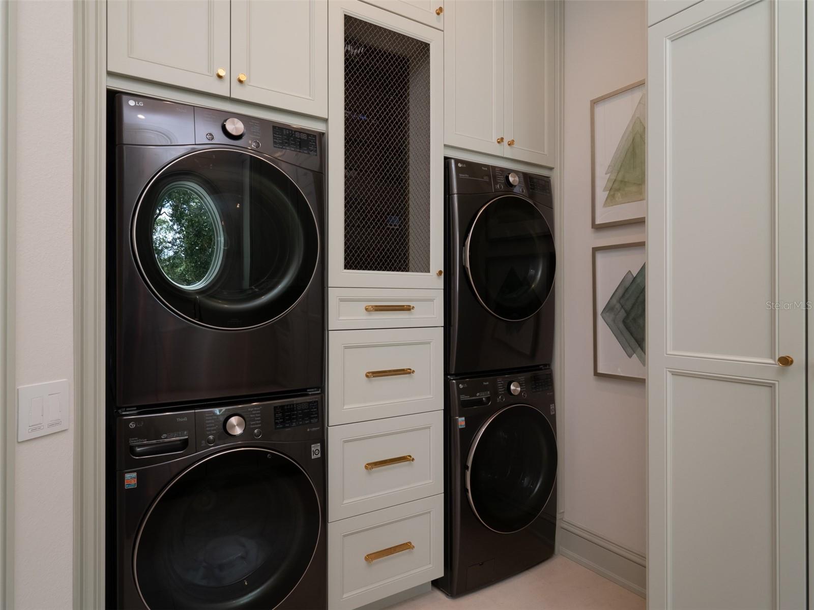 GOLDEN OCALA - Residential