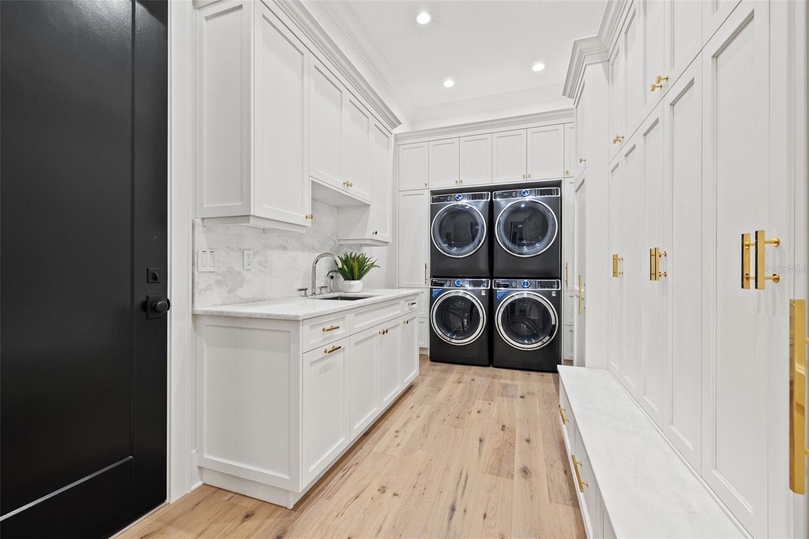 BELLEAIR ESTATES REV 3RD ADD - Residential