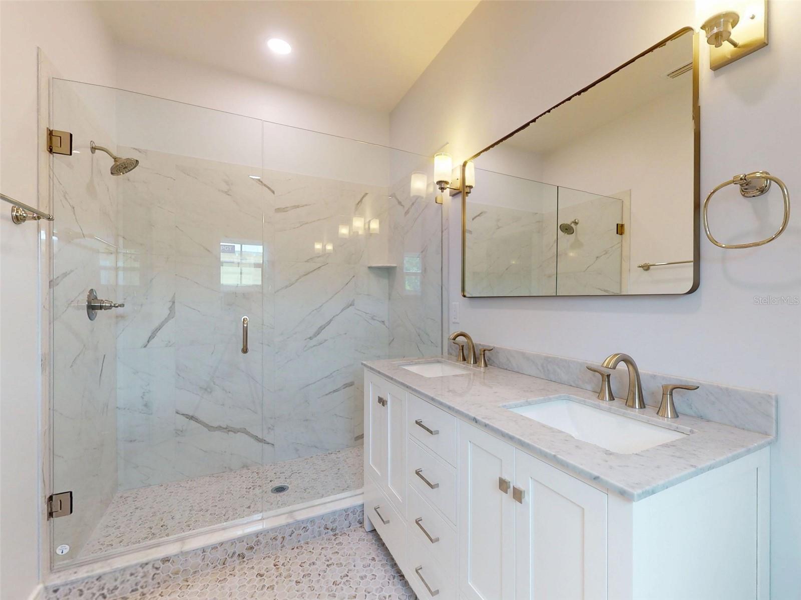 BUENA ESPERANZA SUB - Residential