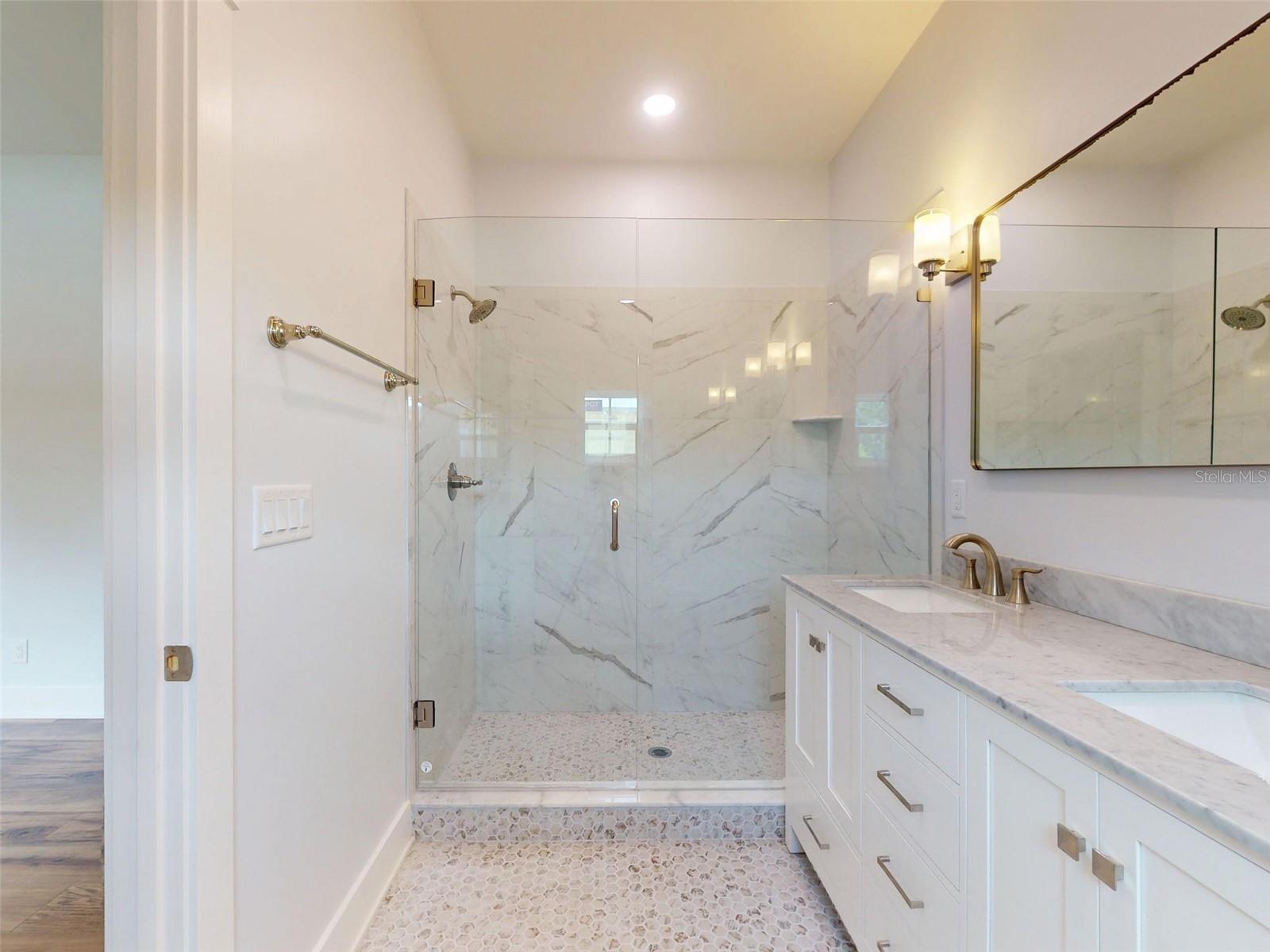 BUENA ESPERANZA SUB - Residential