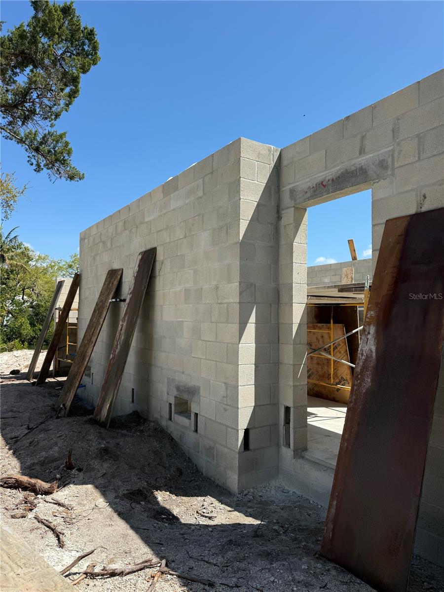 HIDDEN HARBOR - Residential