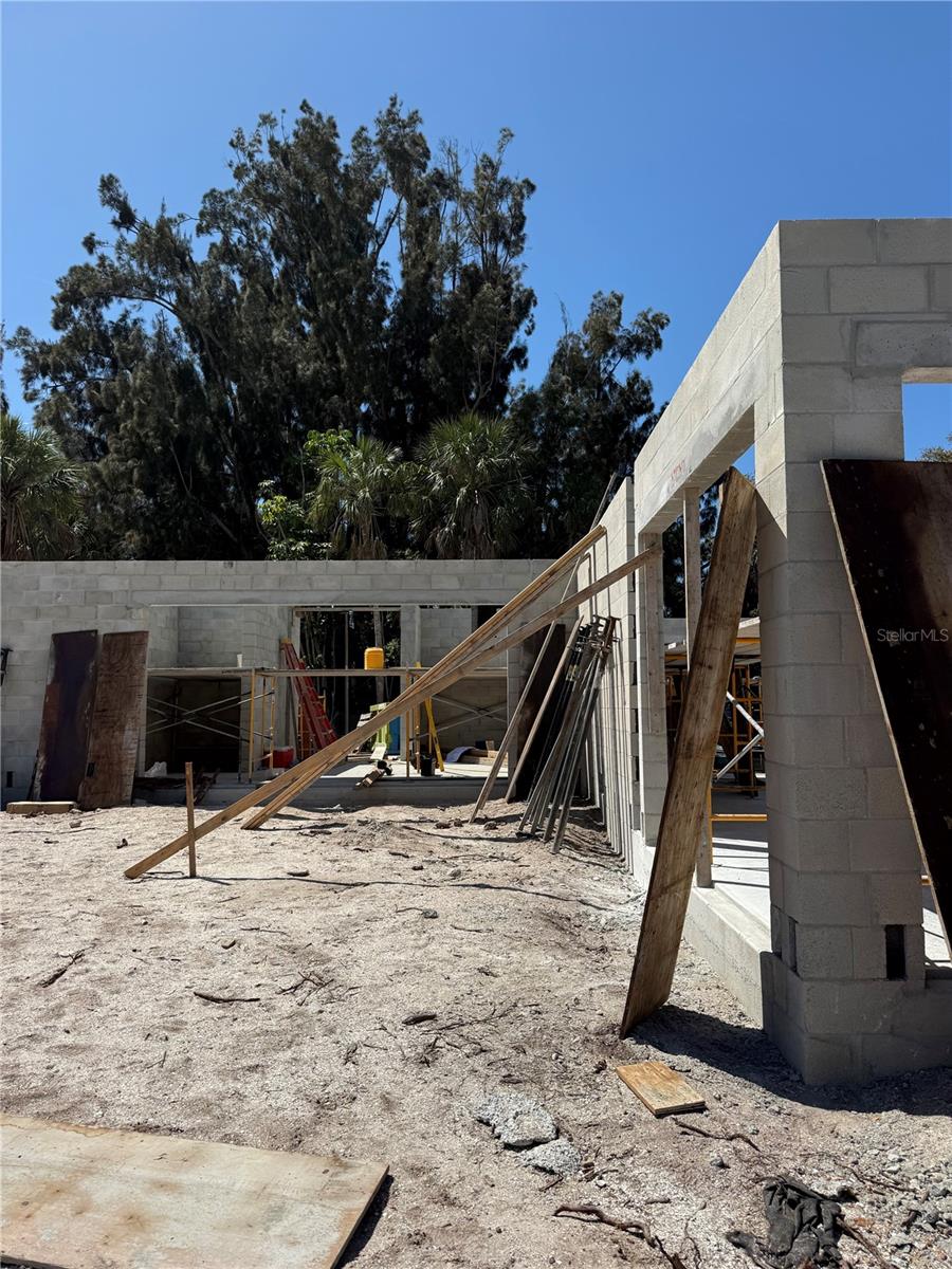 HIDDEN HARBOR - Residential