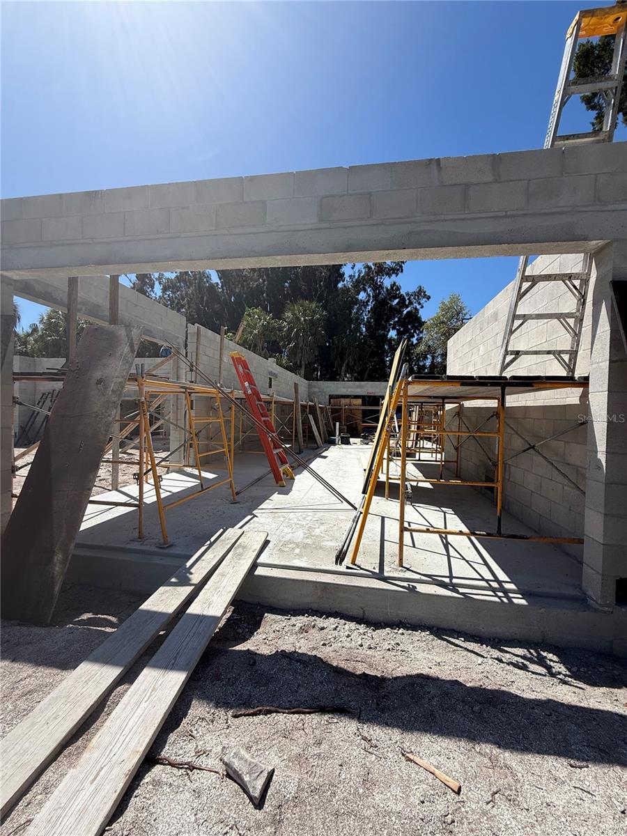 HIDDEN HARBOR - Residential