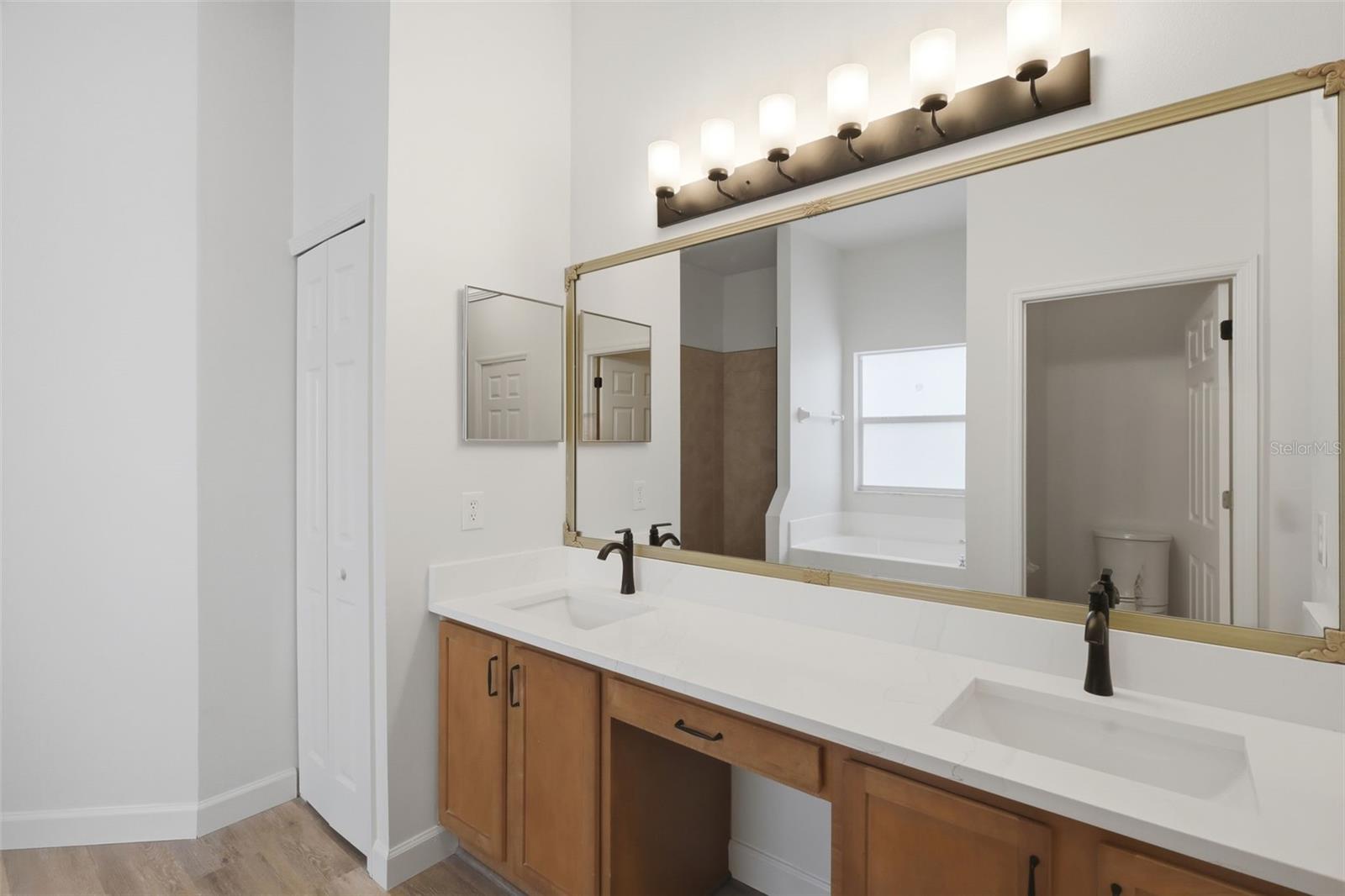 FOREST TRACE - Residential