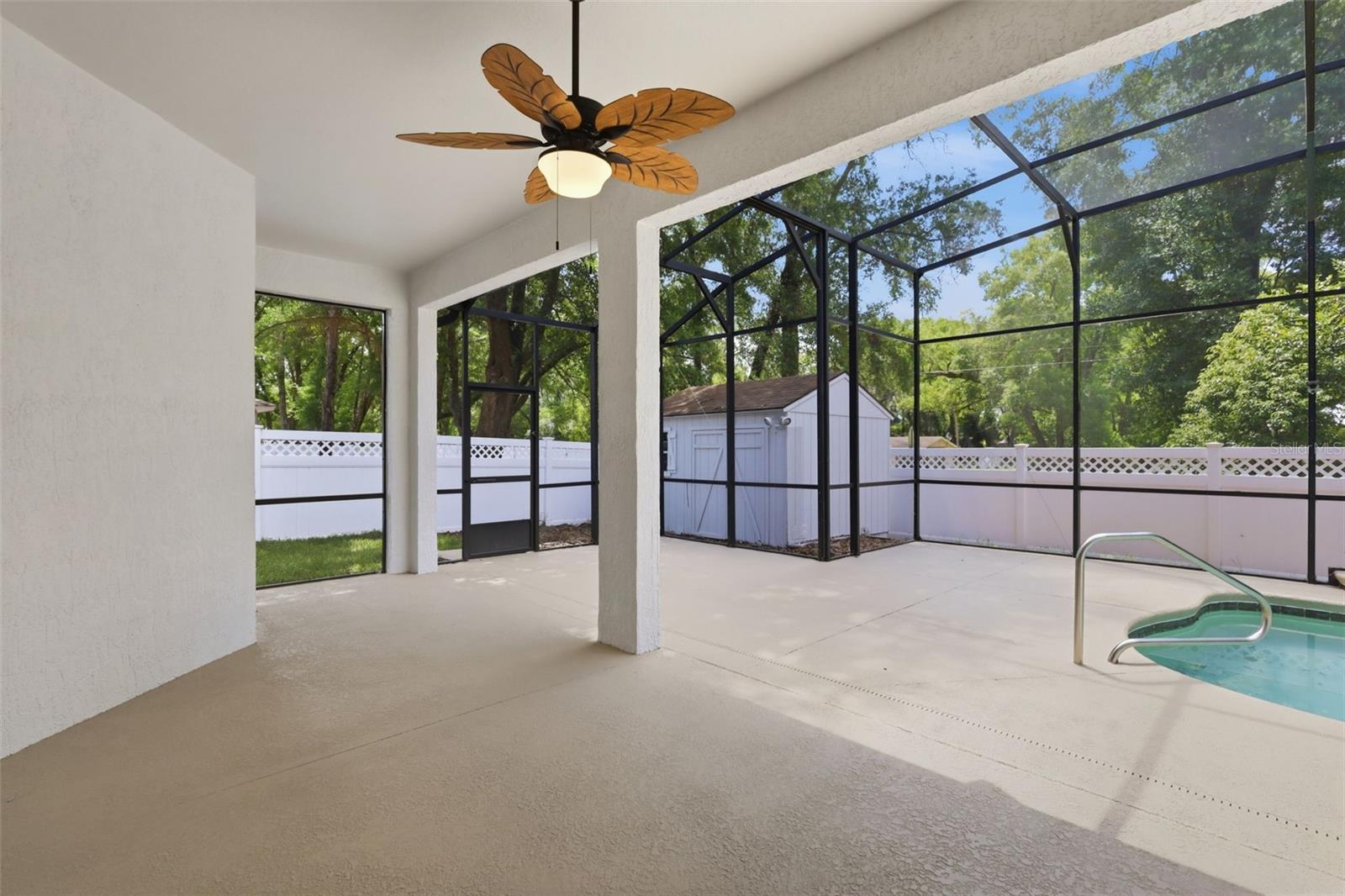814 CYPRESS OAK CIRCLE