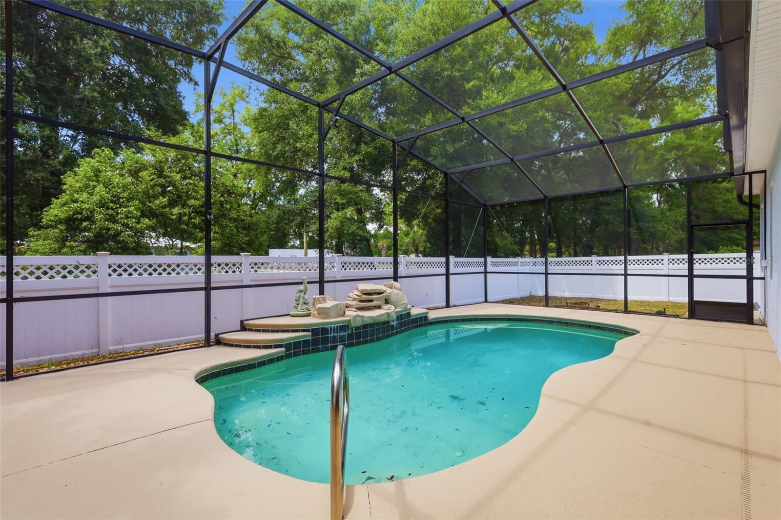 814 CYPRESS OAK CIRCLE