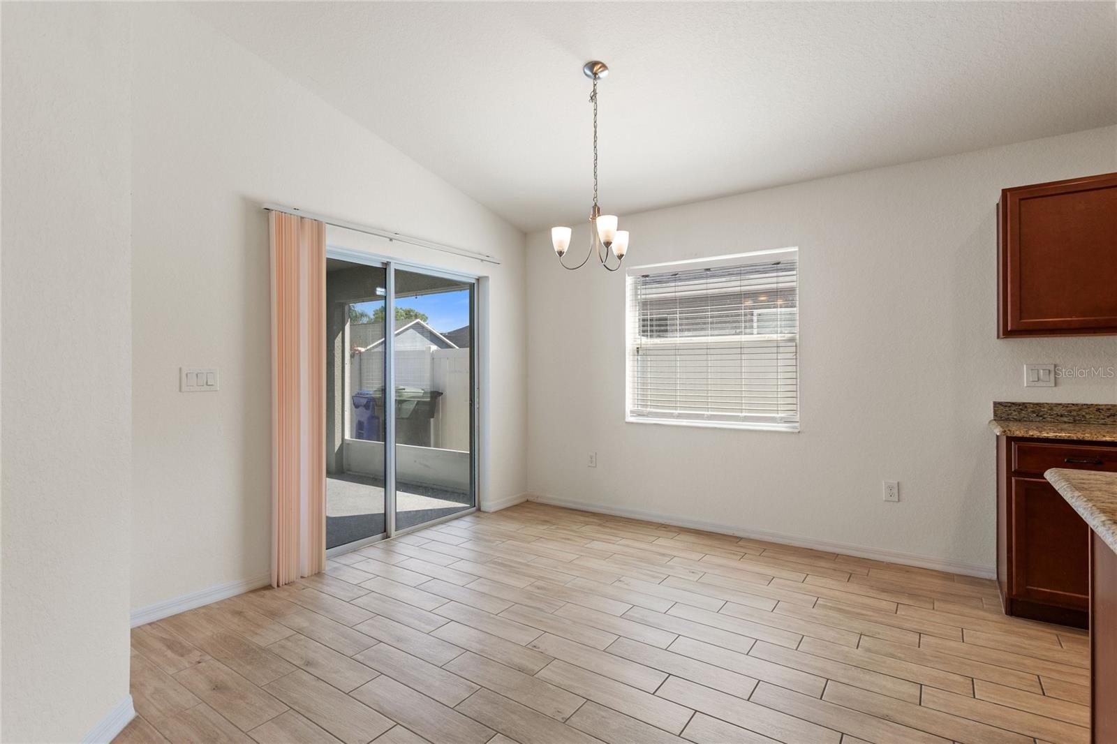 DONOVAN TRACE - Residential