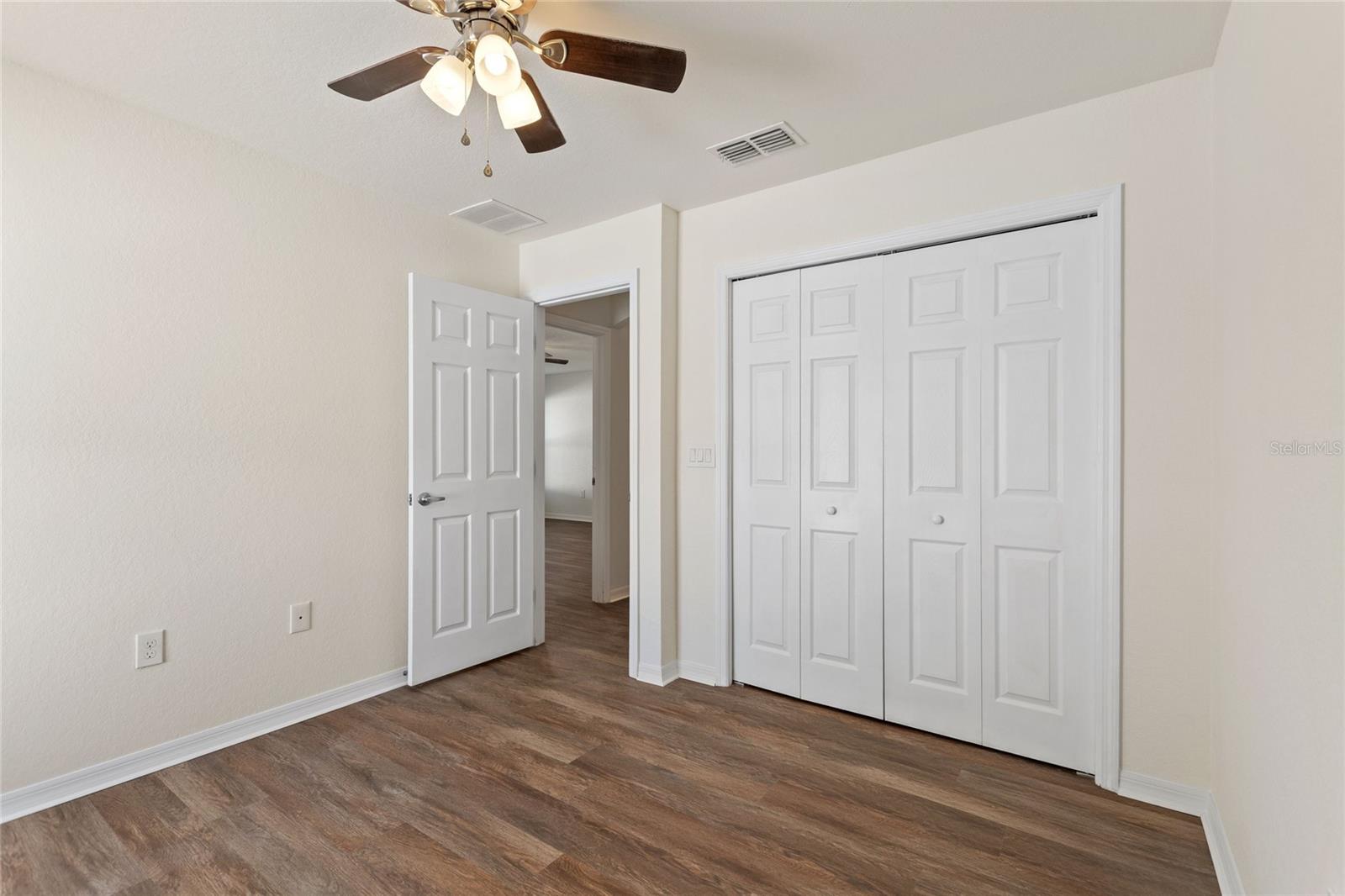 DONOVAN TRACE - Residential