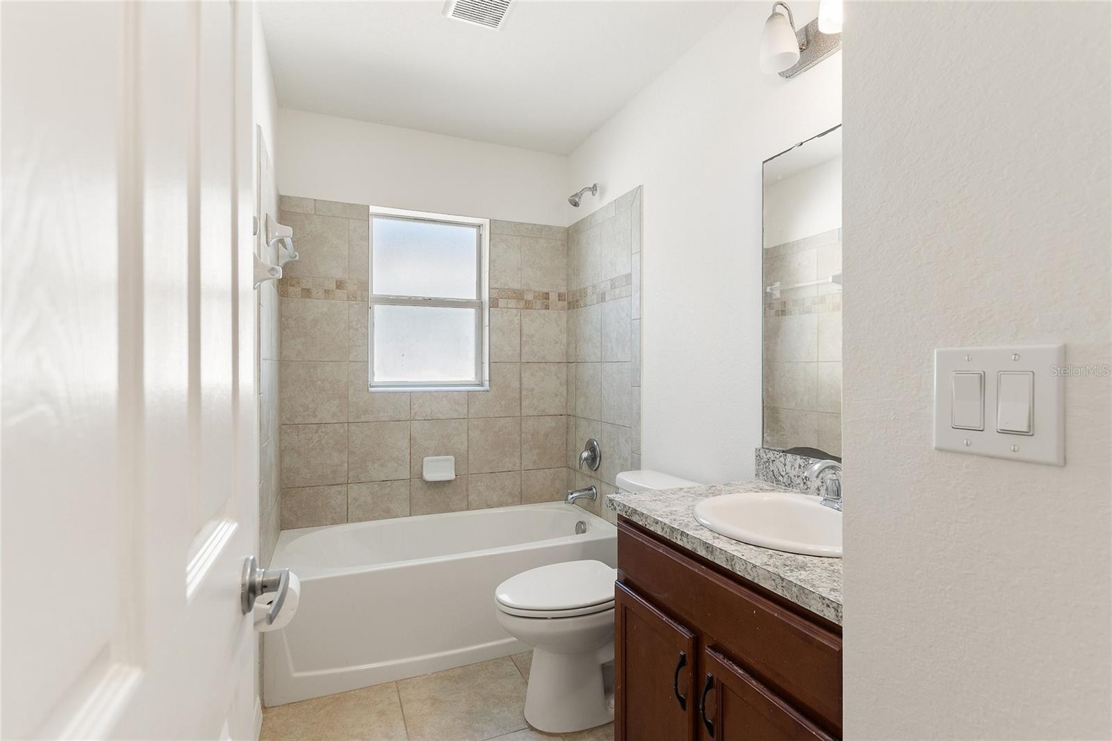 DONOVAN TRACE - Residential