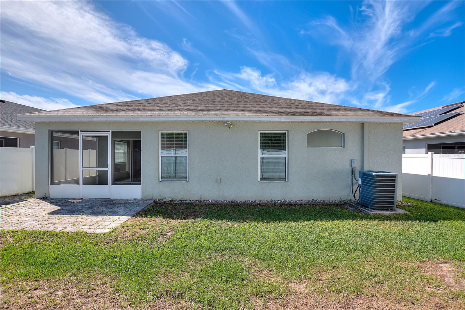 DONOVAN TRACE - Residential