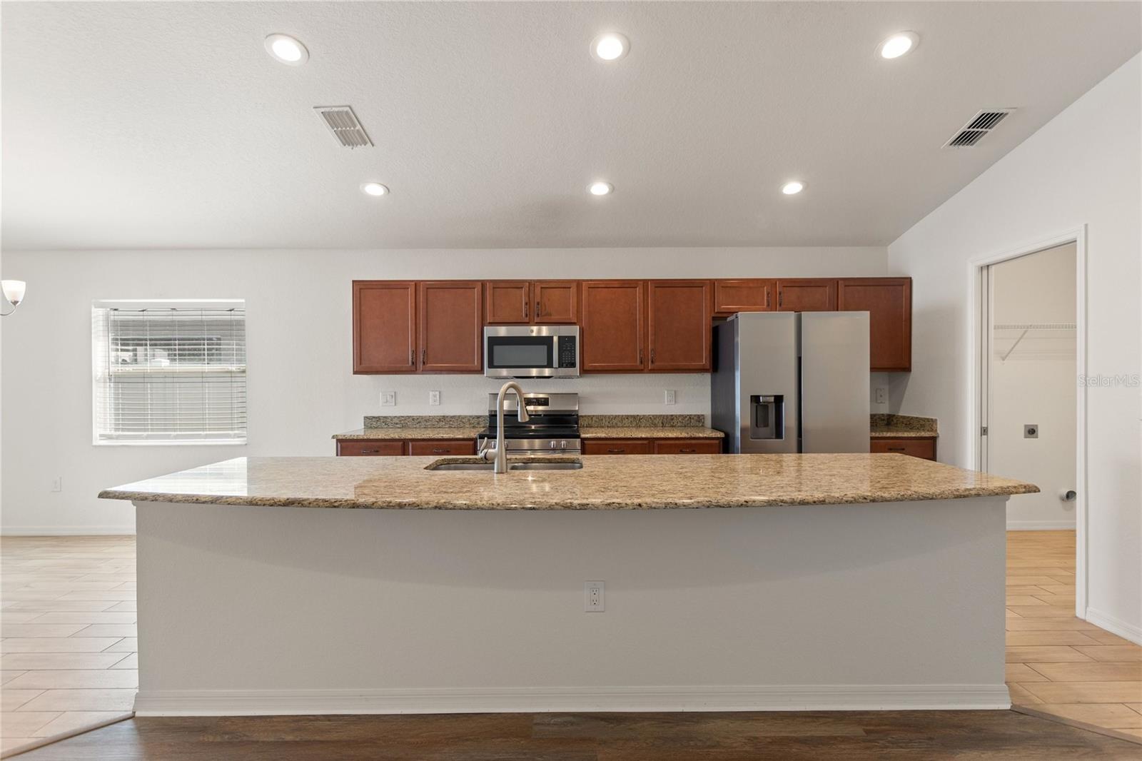 DONOVAN TRACE - Residential