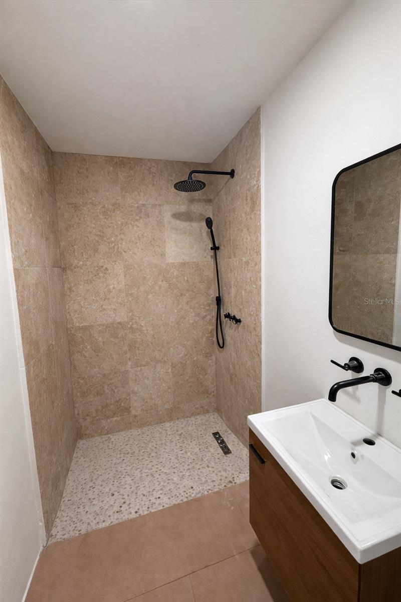 FLORAL PARK - Residential