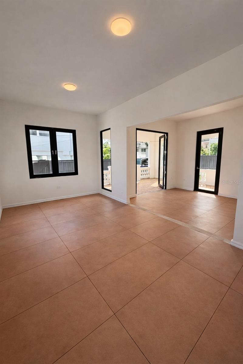 FLORAL PARK - Residential