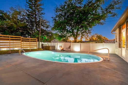 2115 PHILIPPE PARKWAY