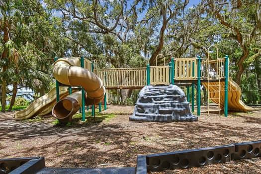 HARBOR HEIGHTS ESTATES - Residential