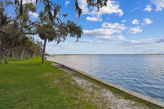 HARBOR HEIGHTS ESTATES - Residential