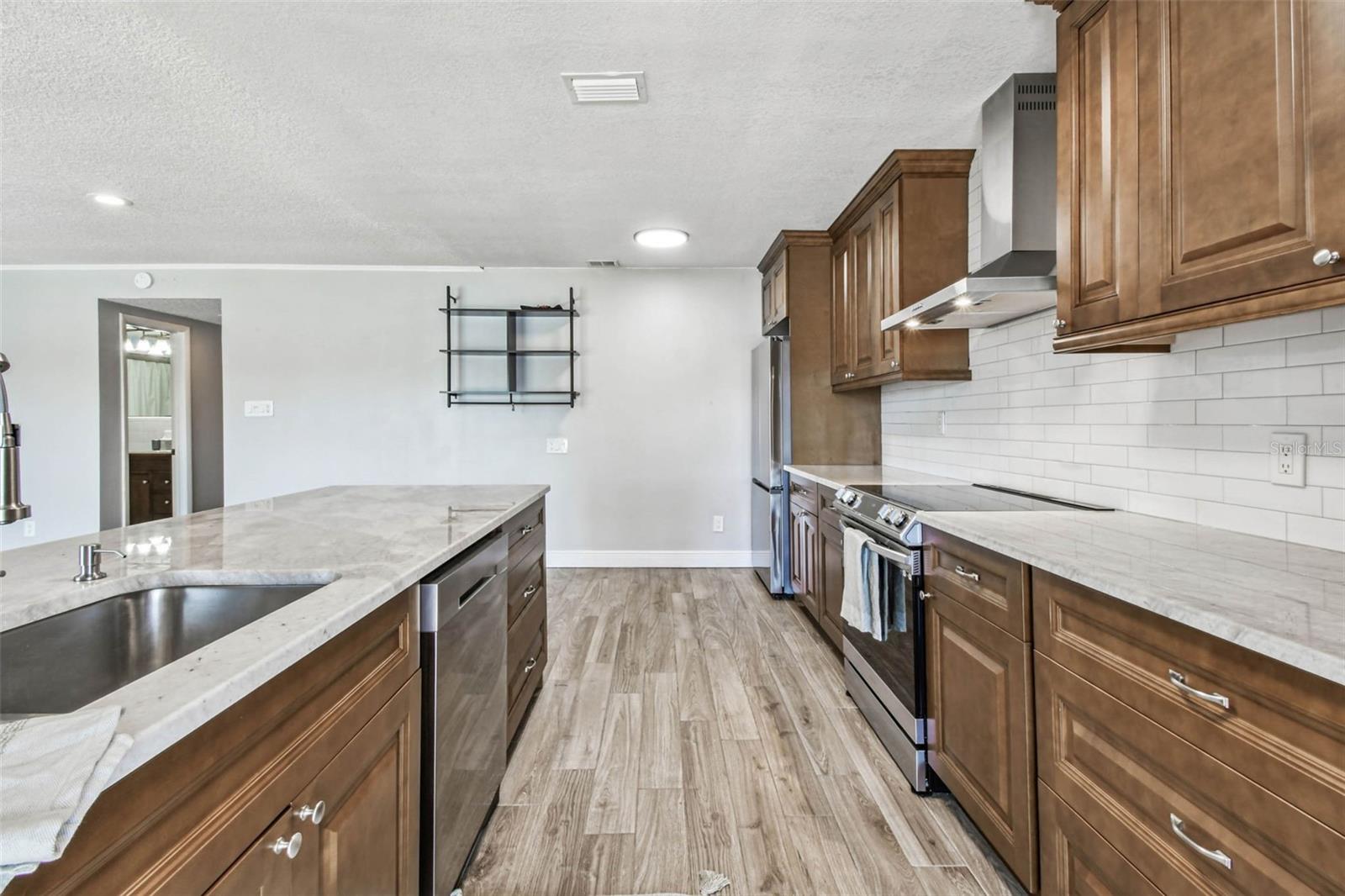 ACREAGE & UNREC - Residential