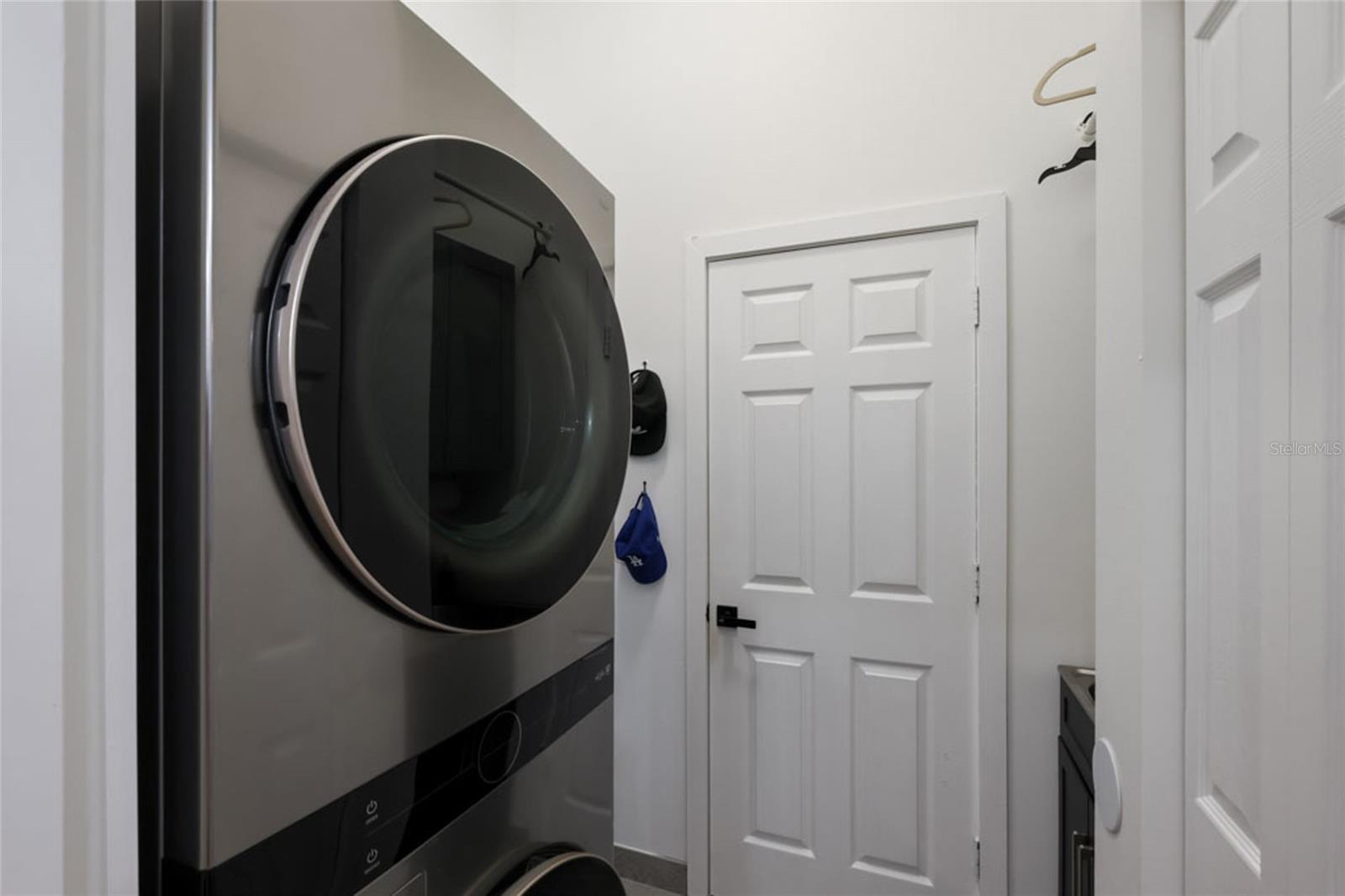 BAY OAKS ESTATES - Residential