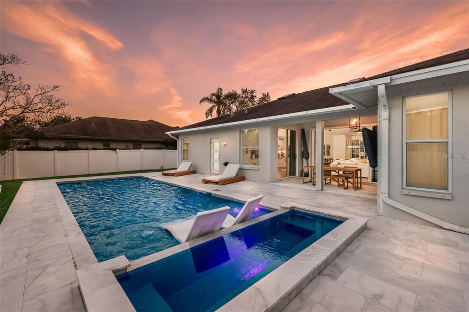 BAY OAKS ESTATES - Residential