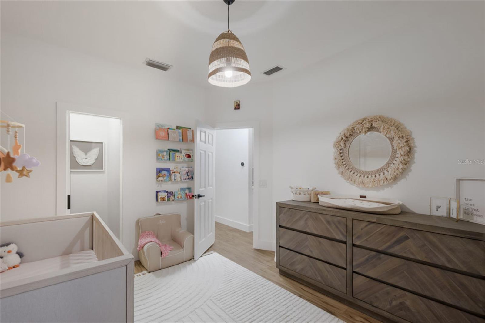 BAY OAKS ESTATES - Residential