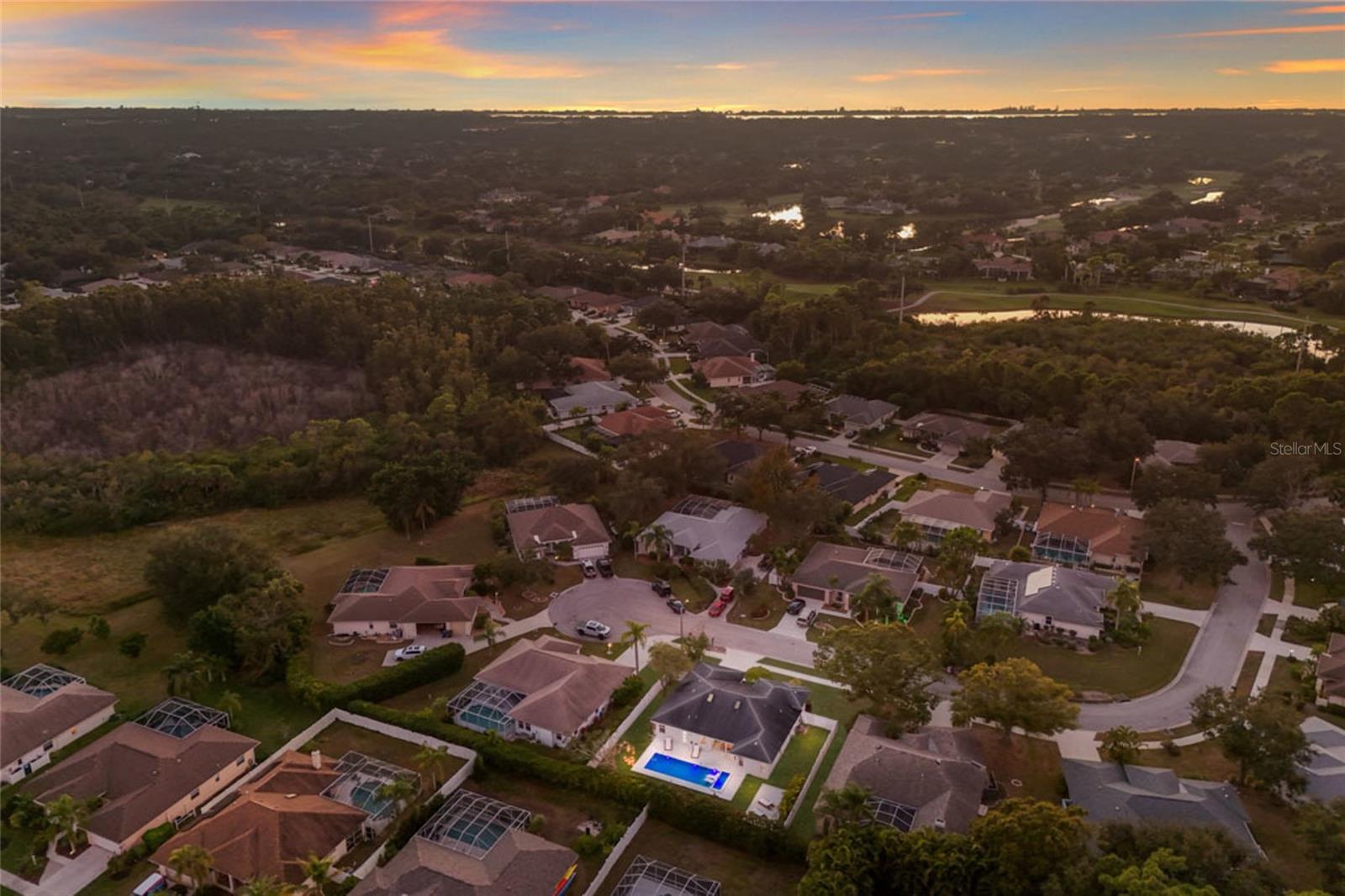 BAY OAKS ESTATES - Residential