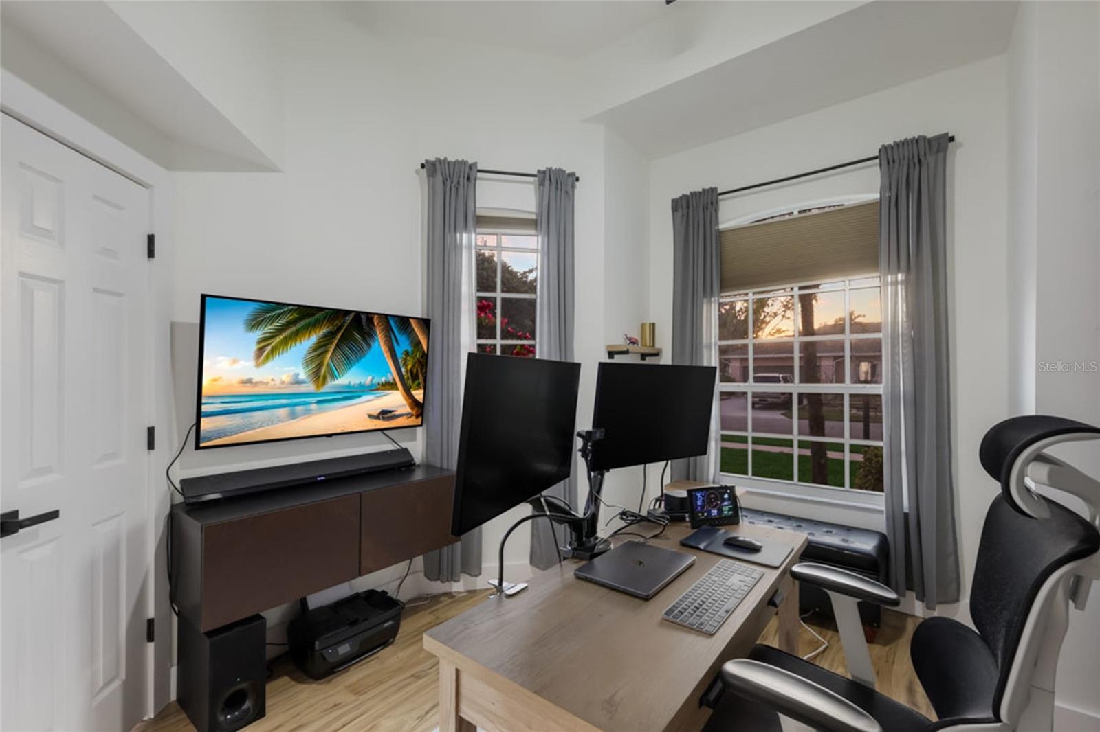 BAY OAKS ESTATES - Residential