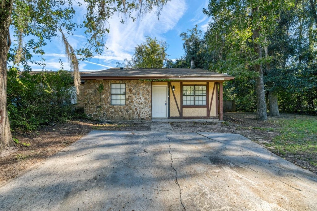 Photo of 3811 Stewart Way, Tallahassee, FL 32303 (MLS # N6146315)