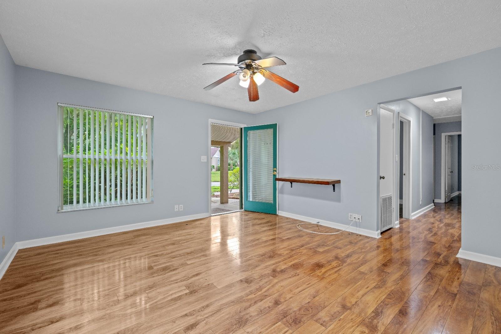 LAKE FOREST UNIT 1 - Residential Lease