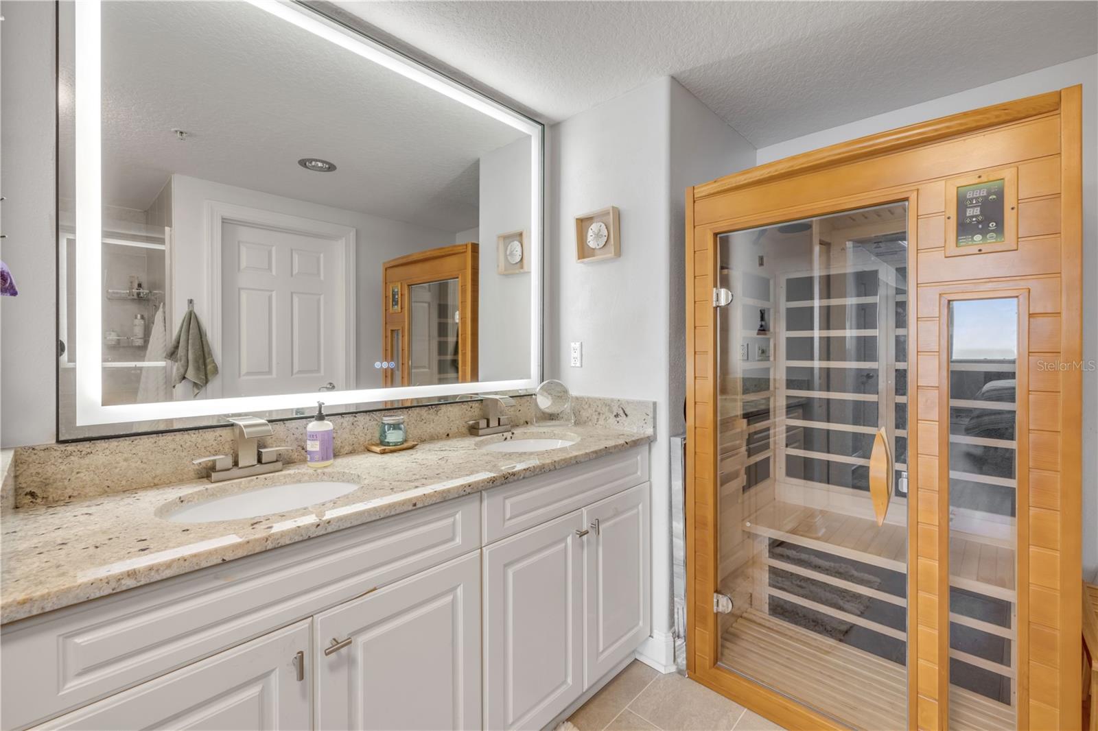 SURF CLUB III - Residential