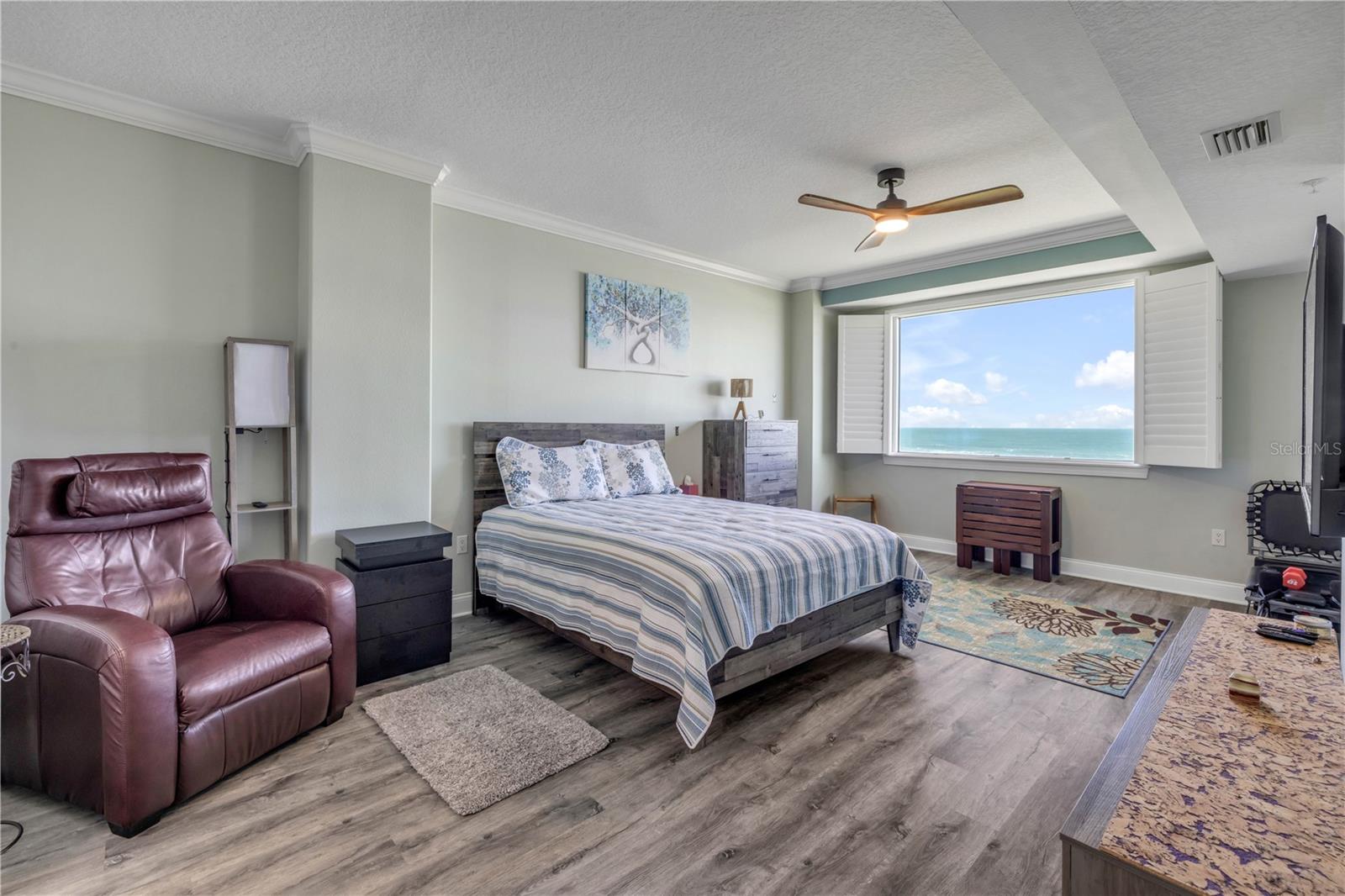 SURF CLUB III - Residential