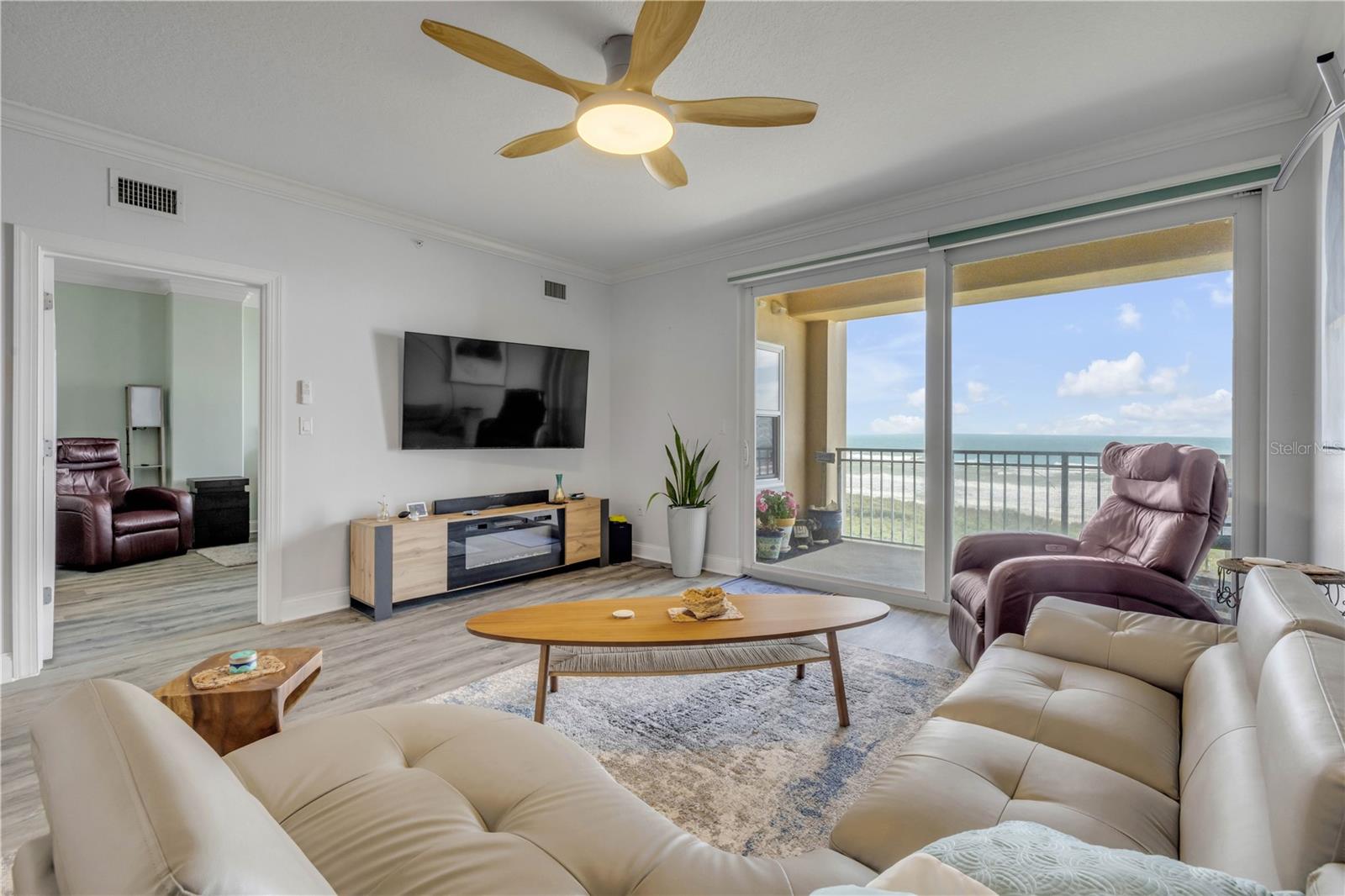 SURF CLUB III - Residential