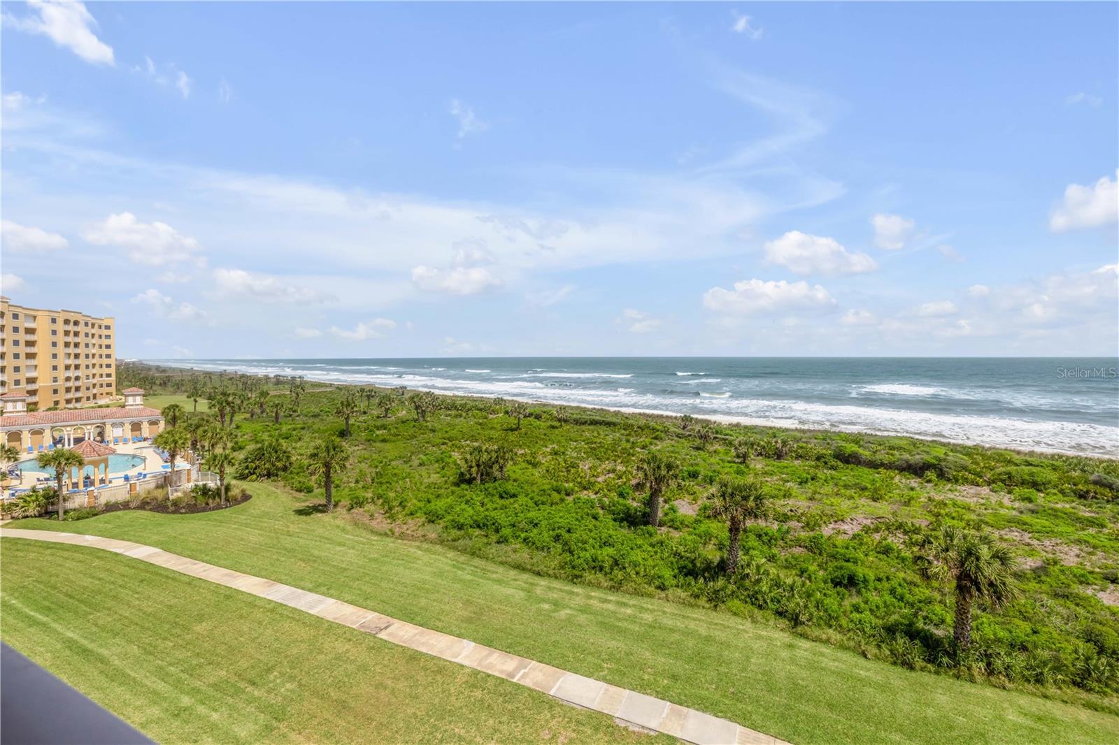 SURF CLUB III - Residential