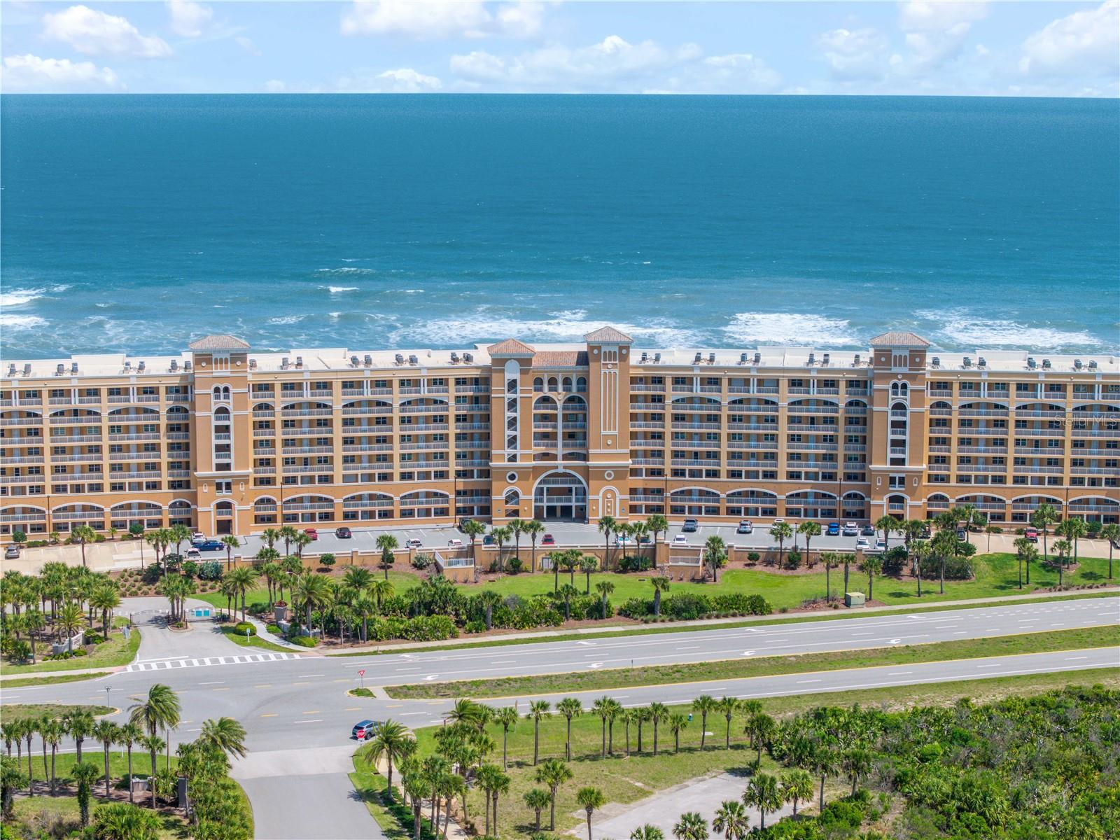 SURF CLUB III - Residential