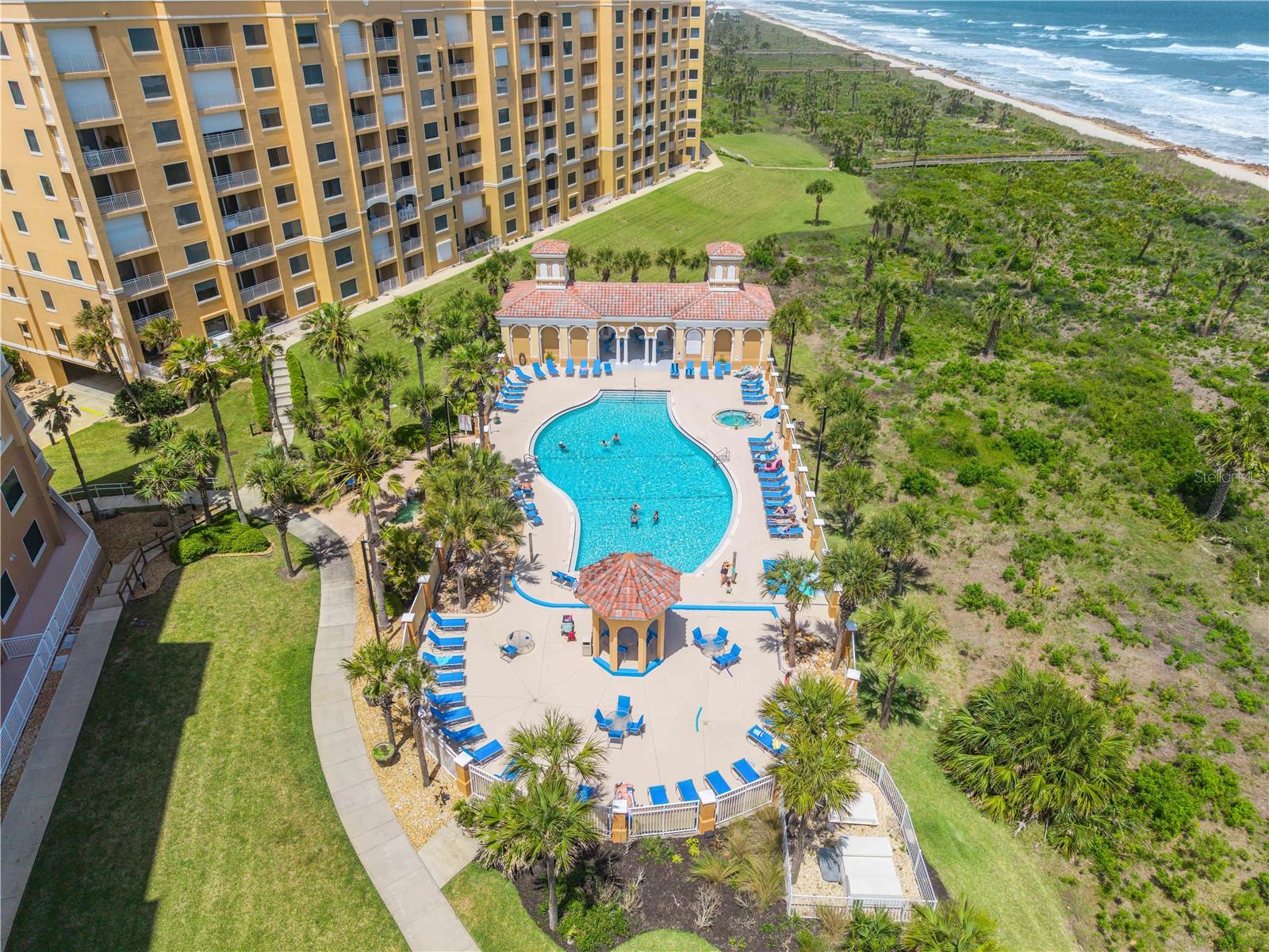 SURF CLUB III - Residential