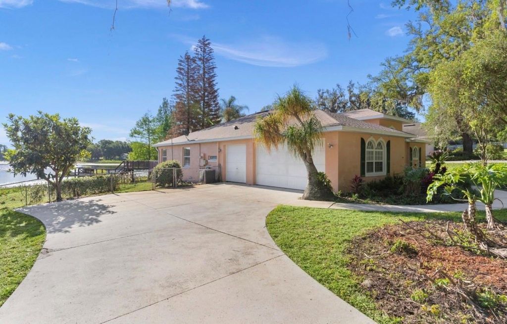 Photo of 9440 County Road 561, Clermont, FL 34711 (MLS # G5111505)