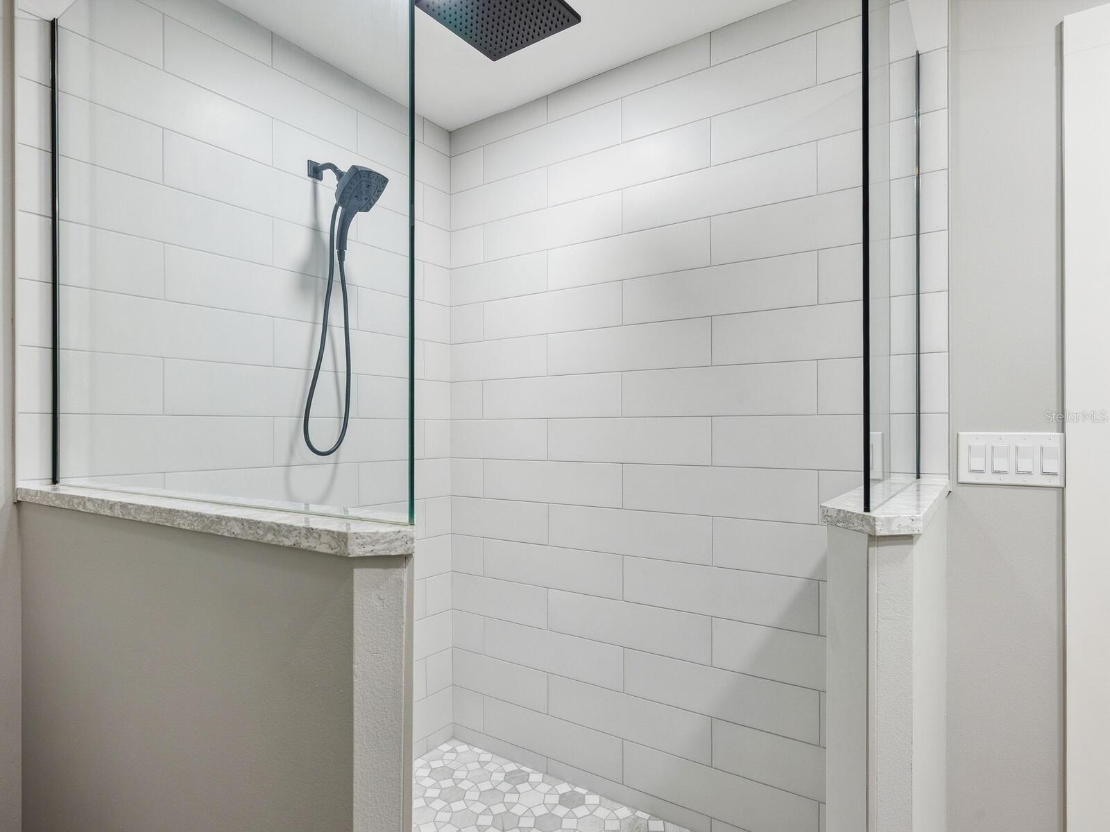 SOUTHBAY YACHT & RACQUET CLUB - Residential