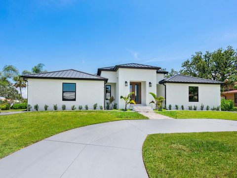 Photo of 180 Lookout Point Drive, Osprey, FL 34229 (MLS # A4672222)