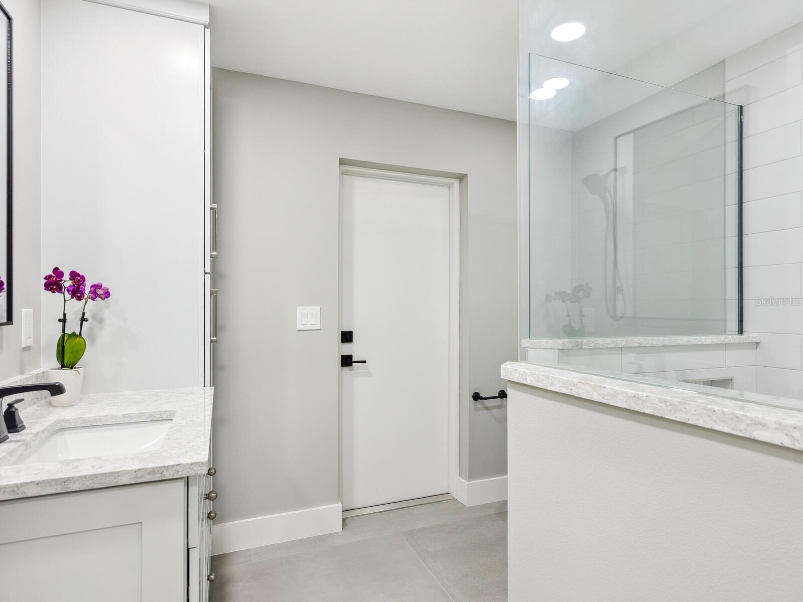 SOUTHBAY YACHT & RACQUET CLUB - Residential