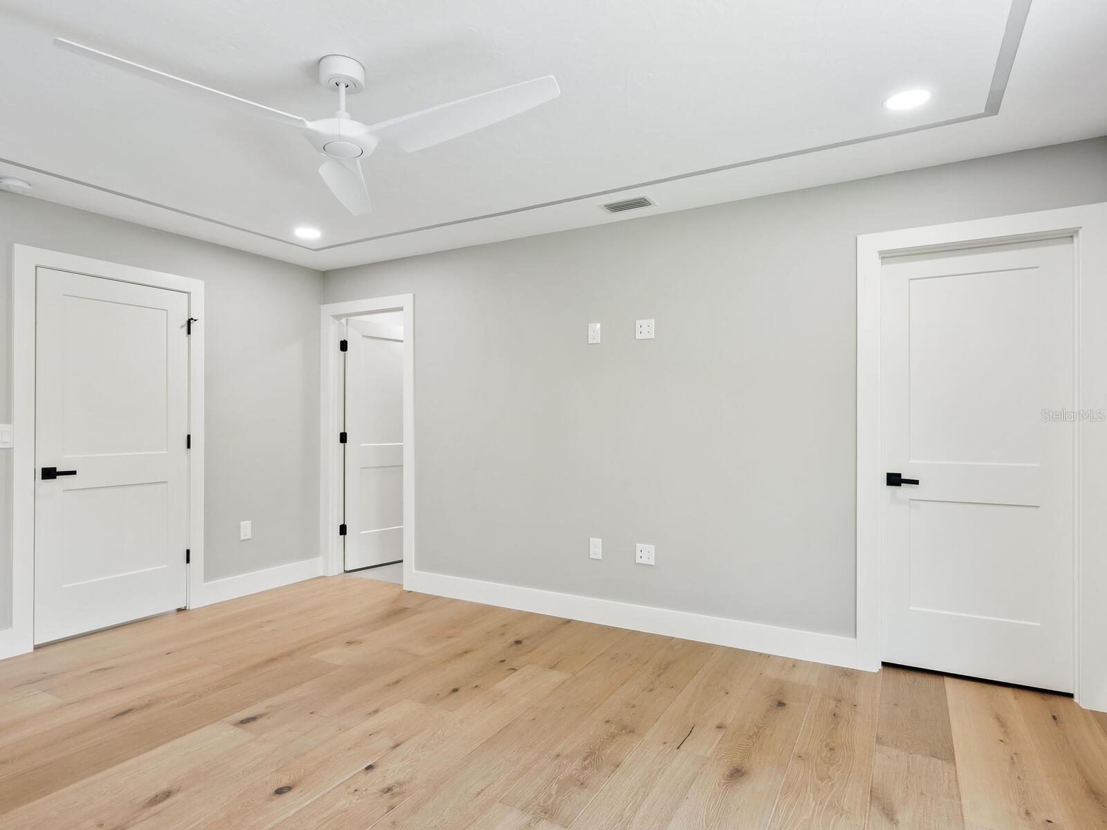 SOUTHBAY YACHT & RACQUET CLUB - Residential