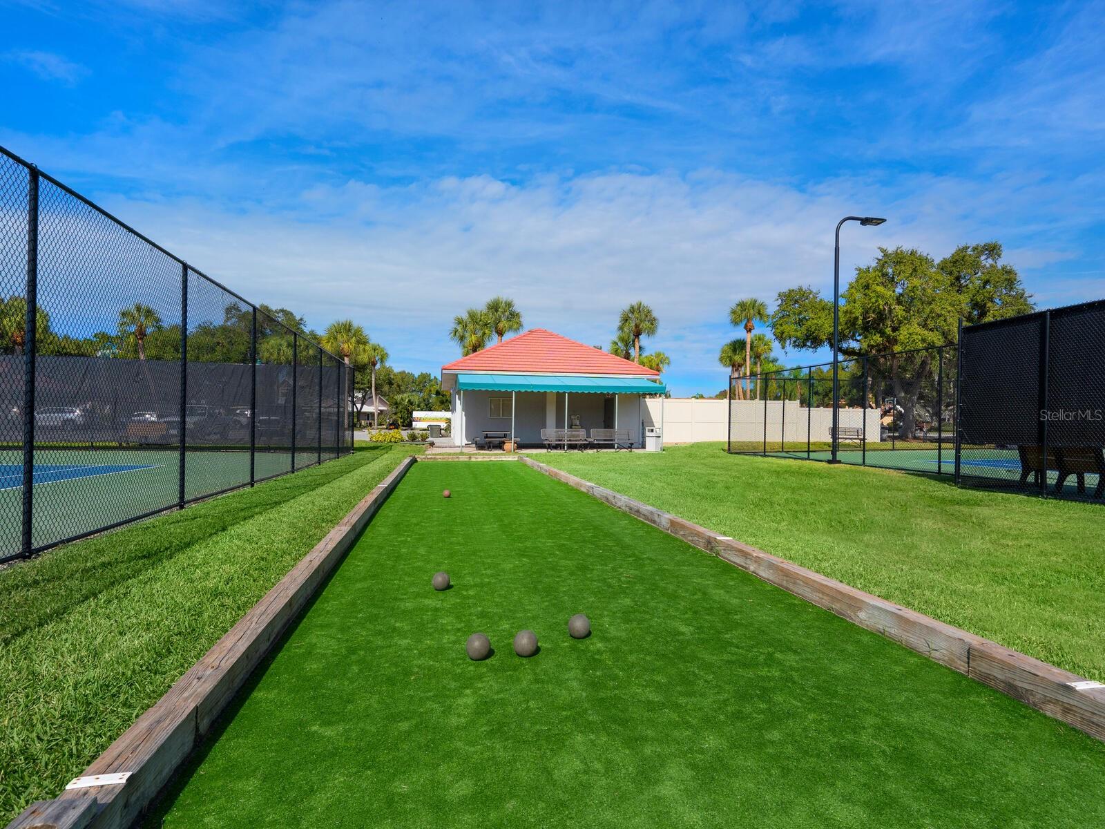 SOUTHBAY YACHT & RACQUET CLUB - Residential