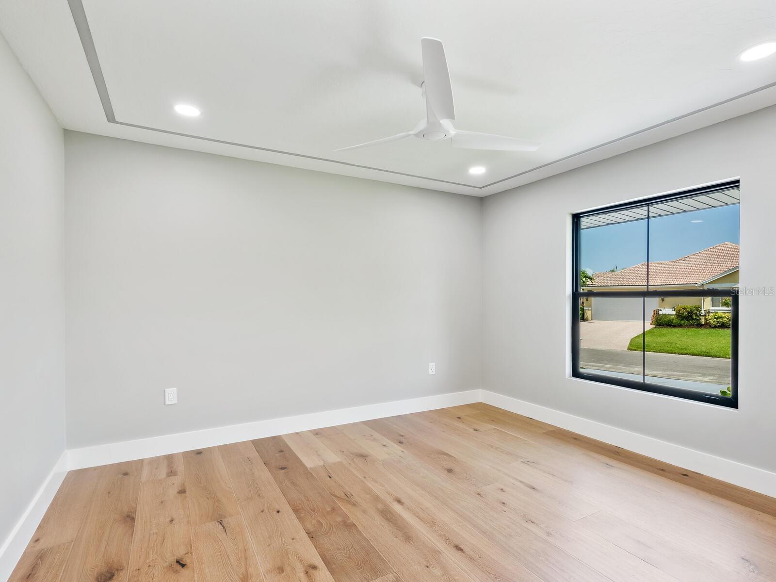 SOUTHBAY YACHT & RACQUET CLUB - Residential