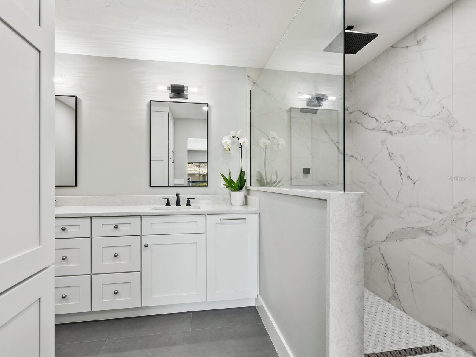 SOUTHBAY YACHT & RACQUET CLUB - Residential