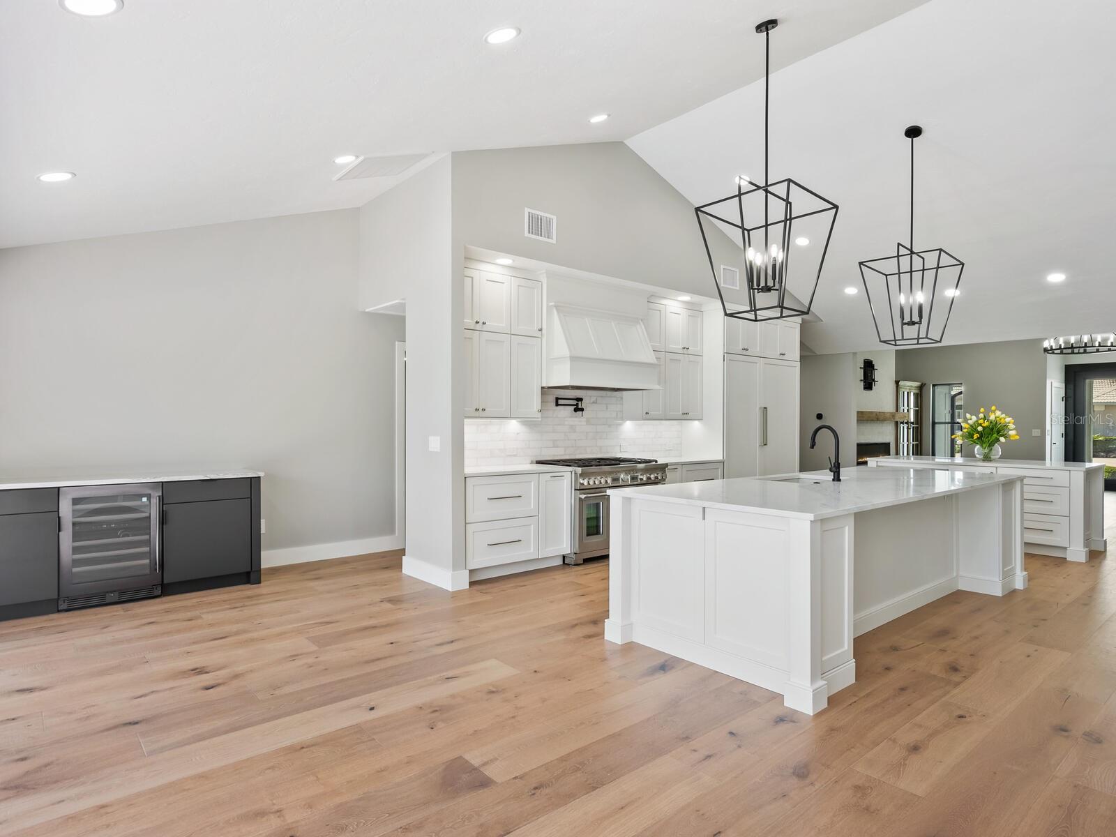 SOUTHBAY YACHT & RACQUET CLUB - Residential