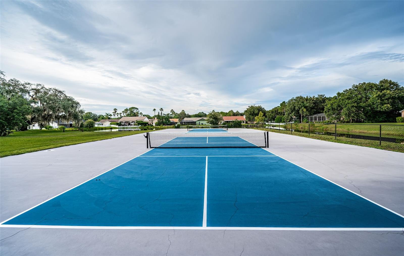 WHISPERING LAKES - Residential