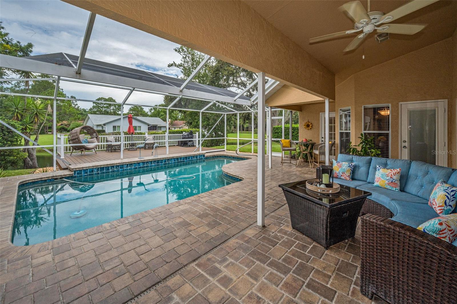 WHISPERING LAKES - Residential